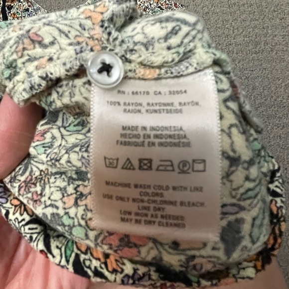 🩷ANTHROPOLOGIE VANESSA VIRGINIA FLORAL LADDER LACE VNECK TUNIC TOP, Size Small - Picture 5 of 6